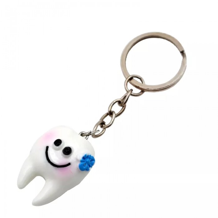 Брелок для ключів у формі зуба